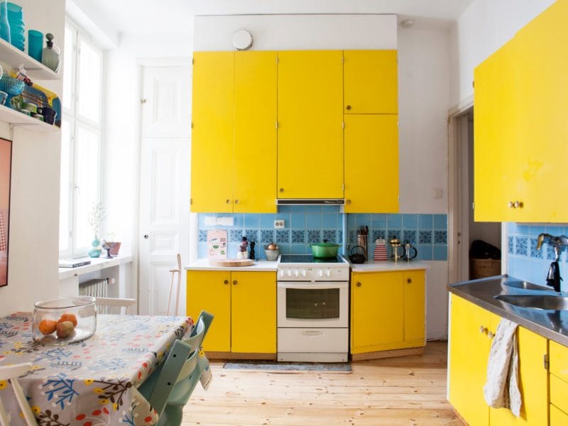 Кухня лимонного цвета — варианты идеального сочетания +65 фото дизайна #35