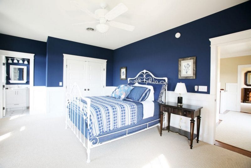 Синяя спальня — особенности оформления спальни в синих тонах на 70 фото #25