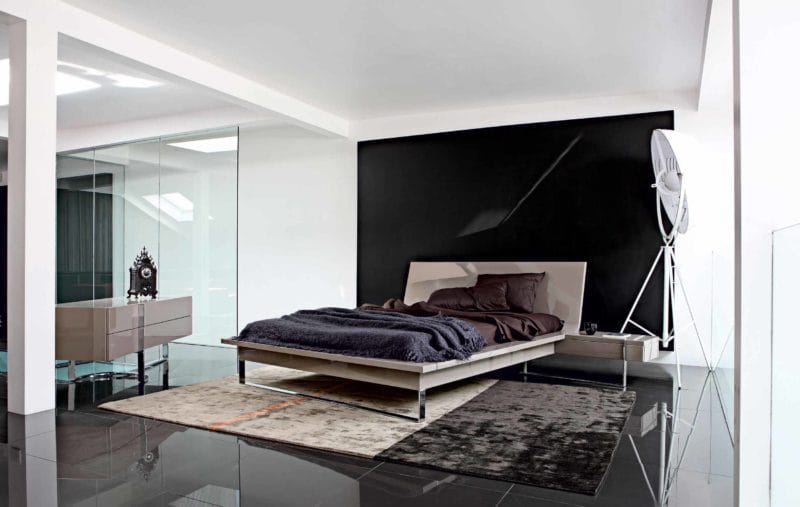 Черно-белая спальня — способы оформления гармоничного дизайна на 65 фото #38