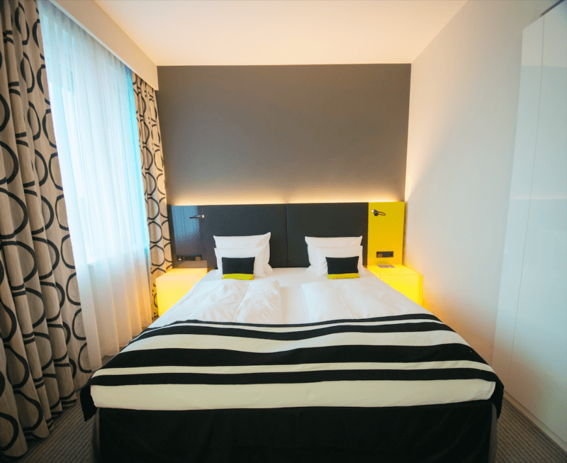 Длинная спальня — какой дизайн выбрать? 55 фото идей оформления #38