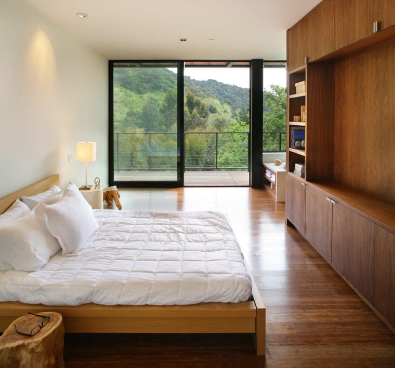 Длинная спальня — какой дизайн выбрать? 55 фото идей оформления #51