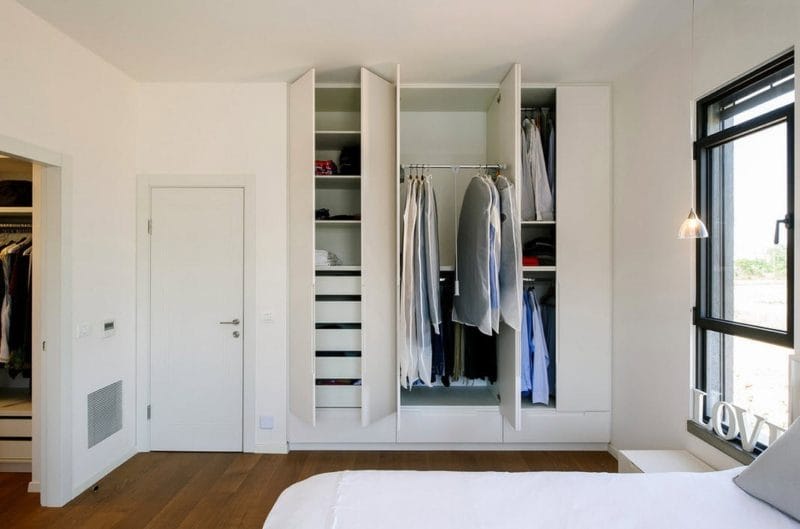 Гардеробная в спальне — советы какой она должна быть! 77 фото готового дизайна гардеробной. #38