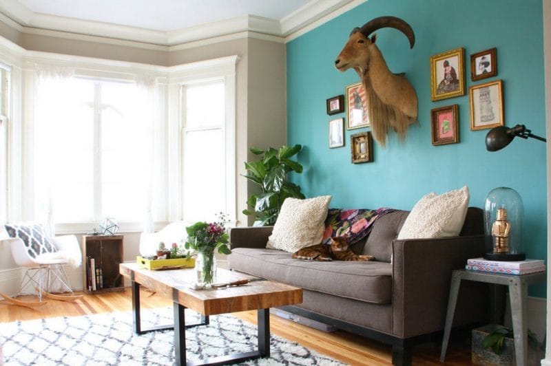 Гостиная бирюзового цвета — фото идей дизайна гостиной в монотонных цветах. #39