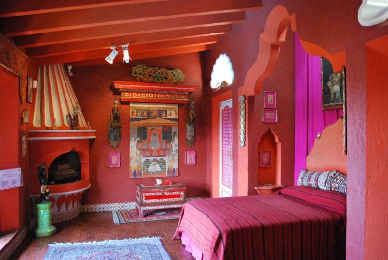 Красная спальня — какой она должна быть? 77 фото вариантов дизайна! #60