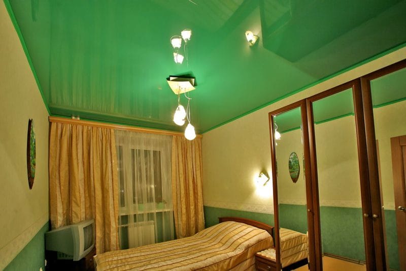 Натяжной потолок в спальне — 80 фото красивых вариантов в интерьере спальни #53