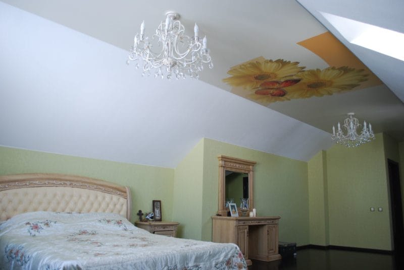 Натяжной потолок в спальне — 80 фото красивых вариантов в интерьере спальни #40