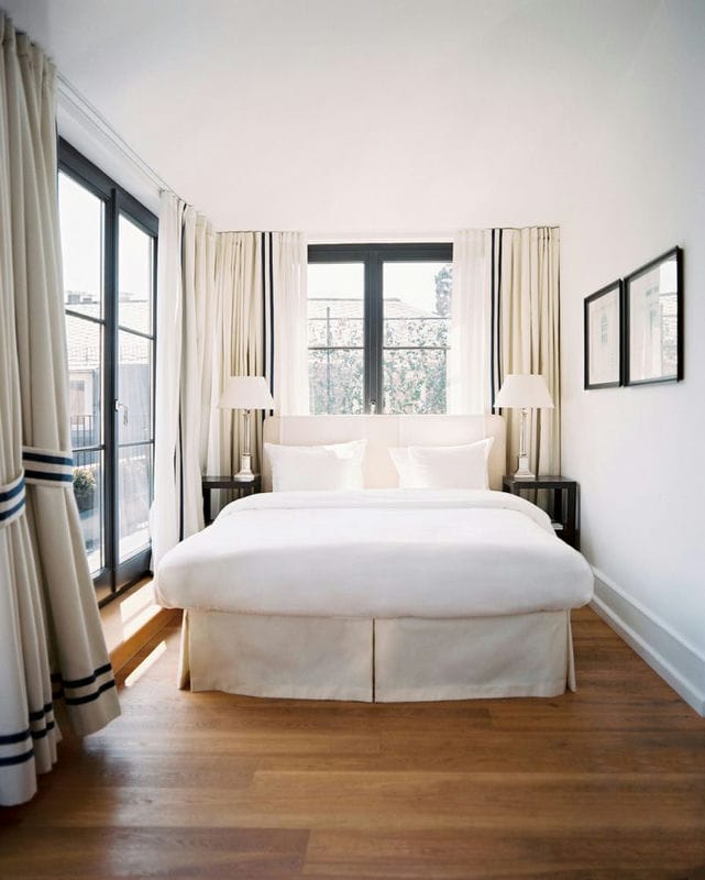 Спальня с двумя окнами: обзор достоинств такой планировки (60 фото) #37