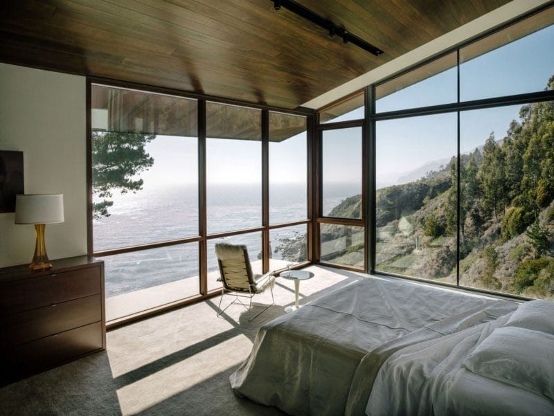 Спальня с двумя окнами: обзор достоинств такой планировки (60 фото) #39