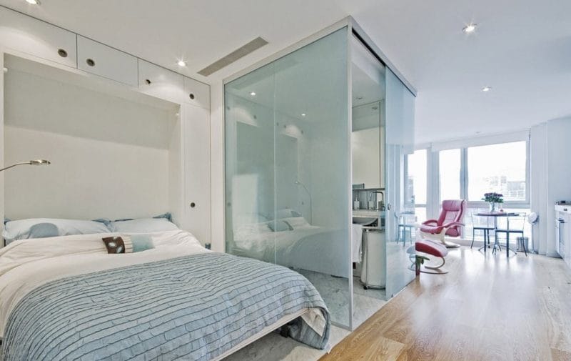 Спальня в однокомнатной квартире — готовые решения дизайна от профи + 75 фото #25