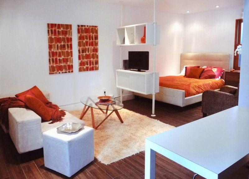 Спальня в однокомнатной квартире — готовые решения дизайна от профи + 75 фото #49