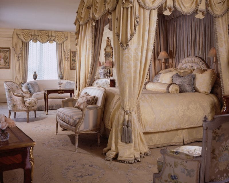 Спальня в стиле барокко: идеи и особенности шикарного дизайна (80 фото) #42