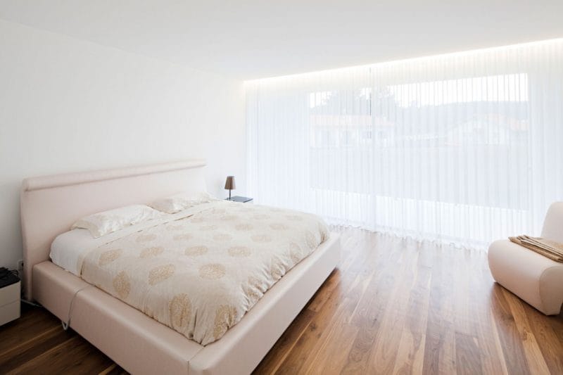 Спальня в стиле минимализм: особенности стильного и лаконичного дизайна (60 фото) #38