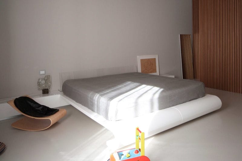 Спальня в стиле минимализм: особенности стильного и лаконичного дизайна (60 фото) #14