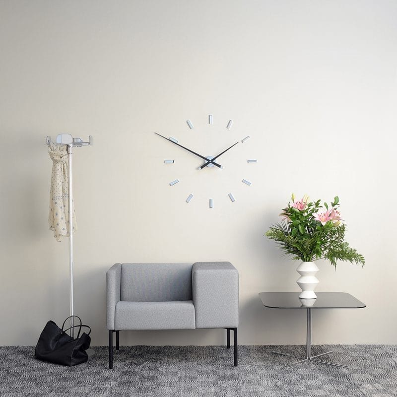 Часы для гостиной — интересный декор для дизайна гостиной (65 фото идей) #28