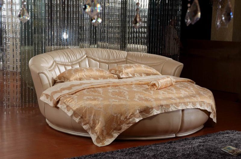 Круглая кровать в спальне — фото красивых моделей в интерьере спальни #14