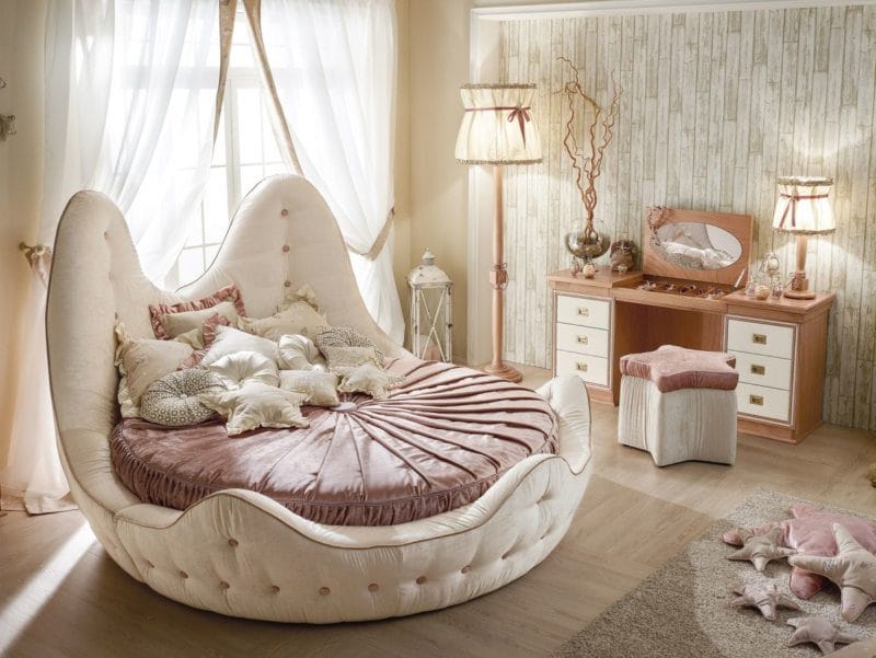 Круглая кровать в спальне — фото красивых моделей в интерьере спальни #2