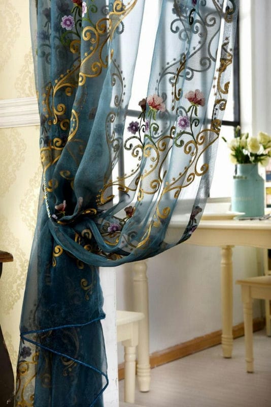 Как подобрать тюль для гостиной? 100 фото новинок стильного дизайна тюлей в гостиной! #17