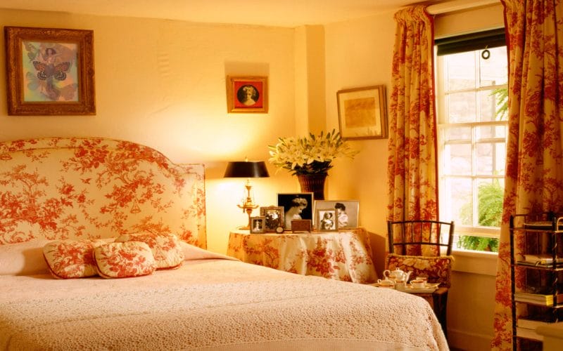 Желтая спальня — фото идеального сочетания желтого цвета в интерьере #13