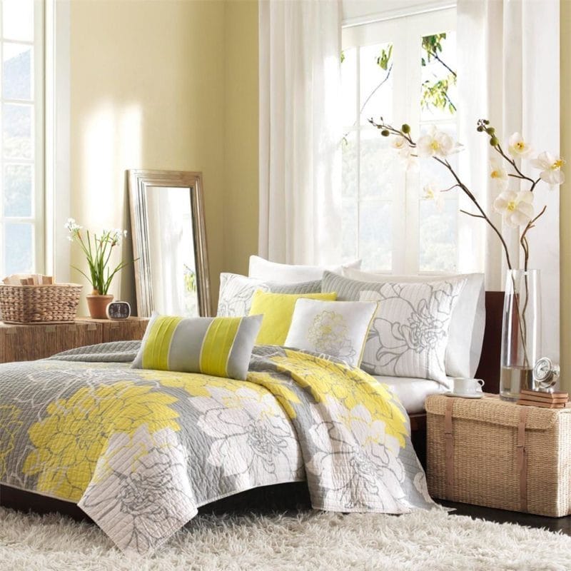 Желтая спальня — фото идеального сочетания желтого цвета в интерьере #3