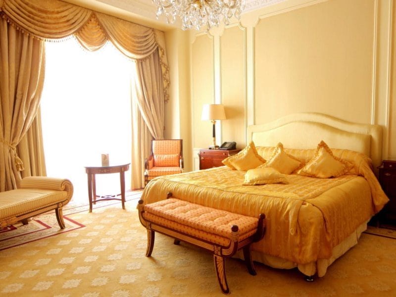 Желтая спальня — фото идеального сочетания желтого цвета в интерьере #8