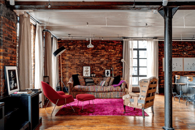 Кирпичная гостиная — 90 фото вариантов необычного декора стен в гостиной #3