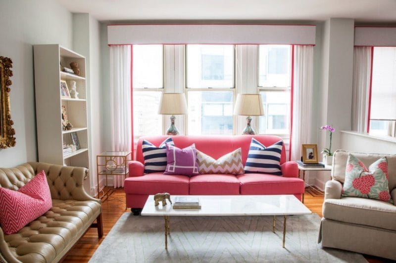 Розовая гостиная — 70 фото нежного дизайна гостиной с розовым оттенком #32