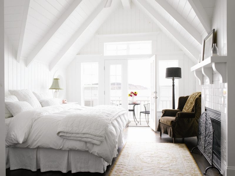Спальня на мансарде — 70 фото оригинальных идей дизайна. Обзор достоинств такой спальни! #10
