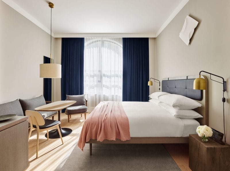 Спальня в квартире — изумительный и строгий дизайн (85 фото идей) #10