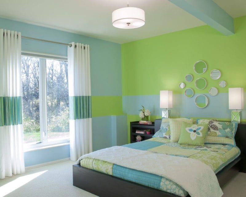 Зеленая спальня: атмосфера уюта и спокойствия. 80 фото вариантов дизайна. #32