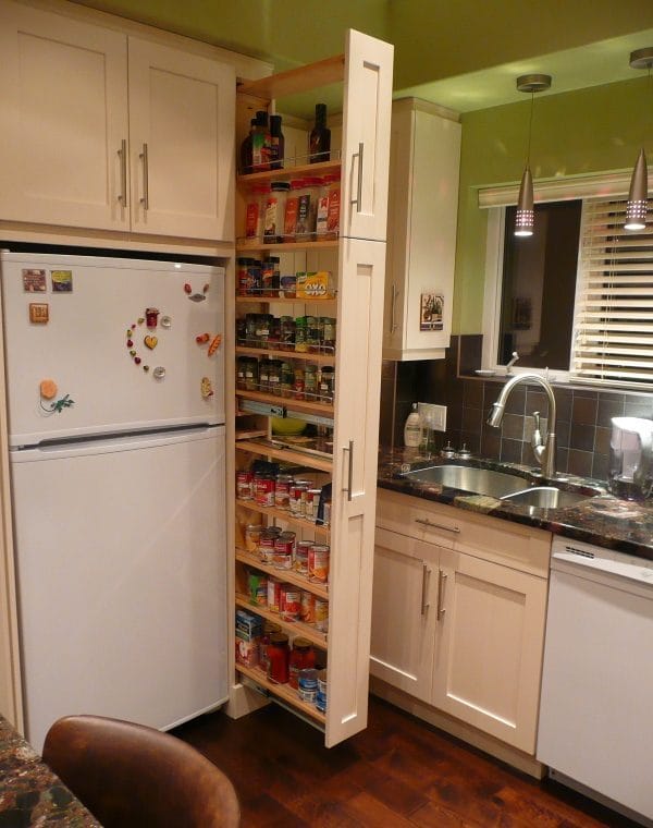 Разнообразие узких кухонных ящиков (100+ фото) #20