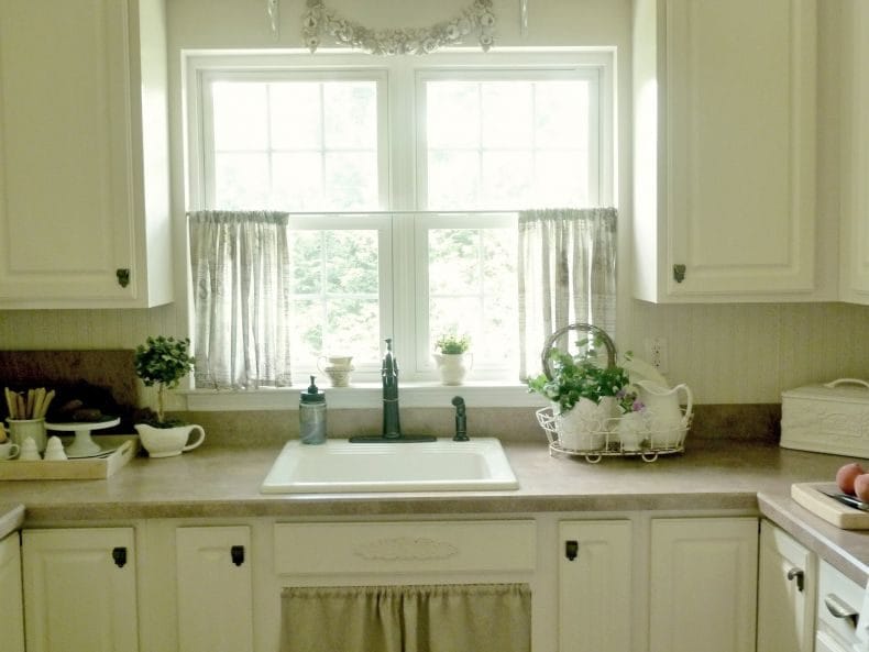 Короткие шторы в дизайне кухни (90+ фото) #24