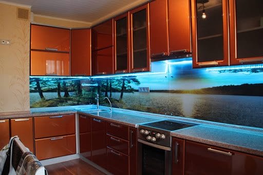 Идеи дизайна кухонь в современных стилях 2022 года (100+ фото) #64