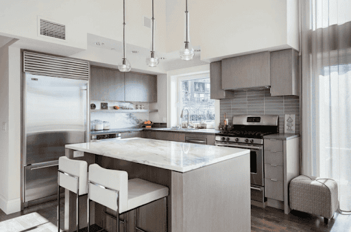 Идеи дизайна кухонь в современных стилях 2022 года (100+ фото) #103