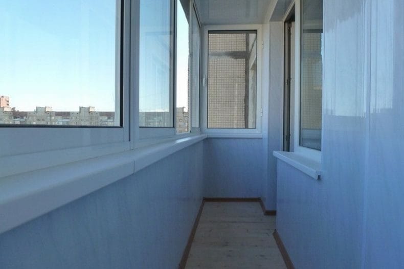 Обзор отделочных материалов для балкона: советы по выбору и оригинальные фото-идеи #7