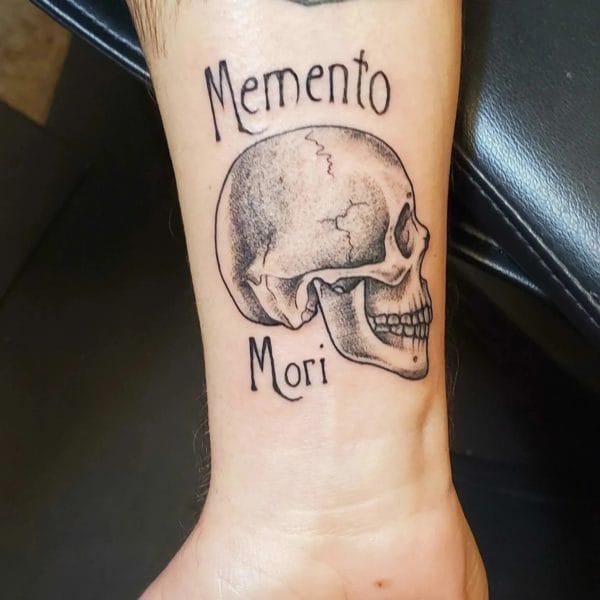120 тату Memento Mori на руке и не только #86