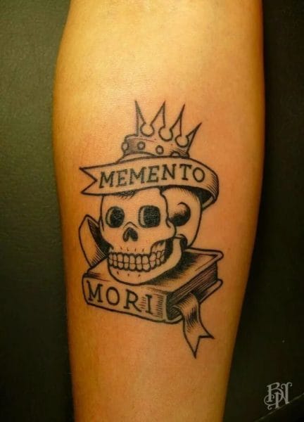 120 тату Memento Mori на руке и не только #77