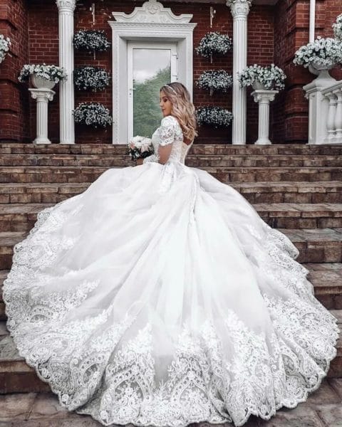 Модные свадебные платья 2023: 110 фото #55