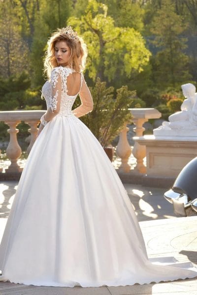 Модные свадебные платья 2023: 110 фото #84