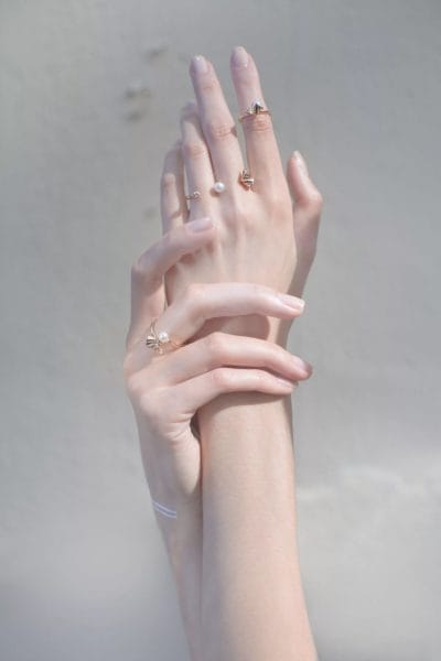 Красивые руки девушек: 80 фото #39