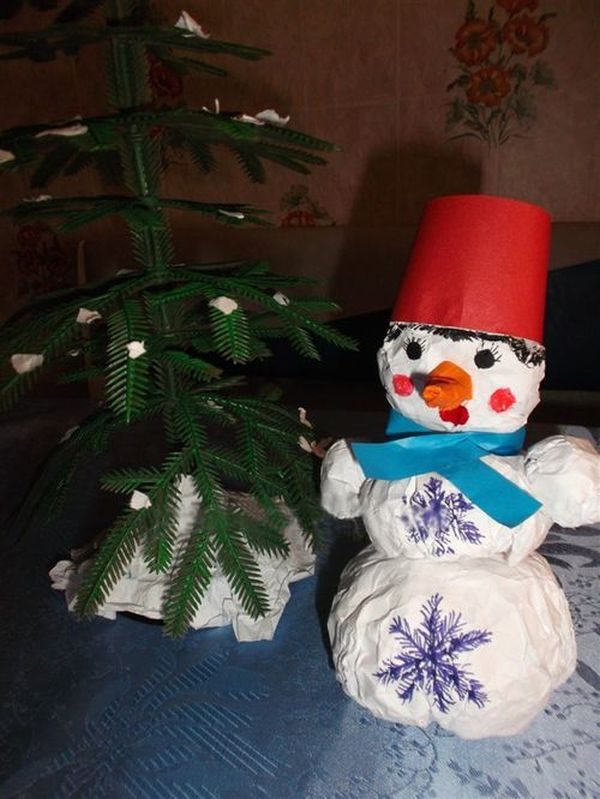 Объемный снеговик своими руками на Новый год из бумаги #1