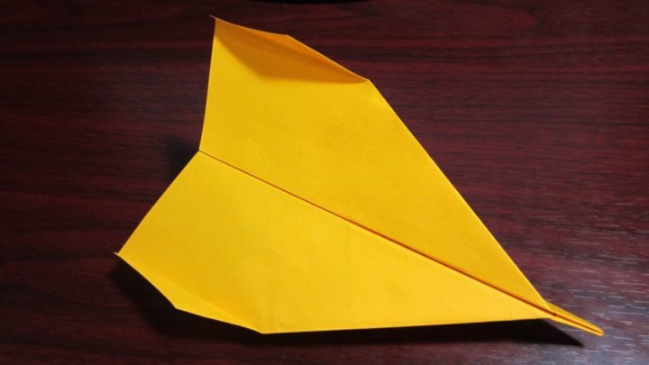 Бумажный самолет, который долго летает: до 100 метров #4