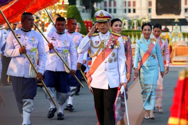 6 странностей короля Таиланда #7