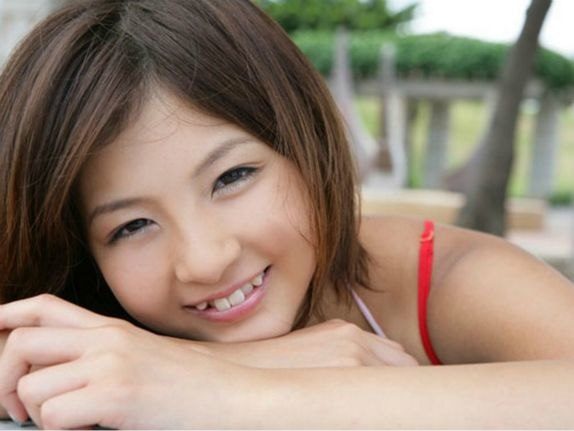 Зачем японцы специально искривляют зубы или делают их черными #24