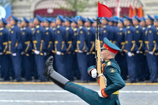 Будет ли парад 9 мая 2020 в Москве из-за коронавируса #1