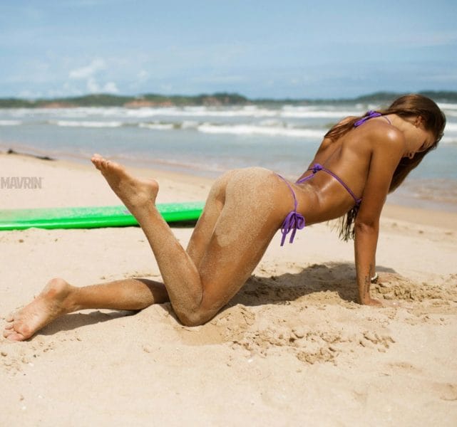 Пляжные девочки: 100 фото с диких пляжей