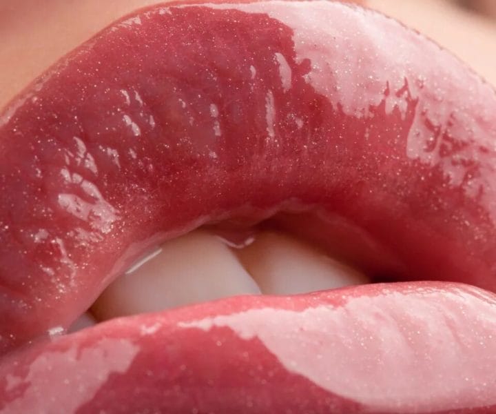 150 самых красивых женских губ