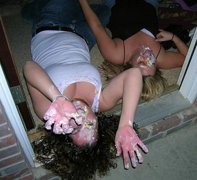 Пьяные девушки: 130 фото приколов