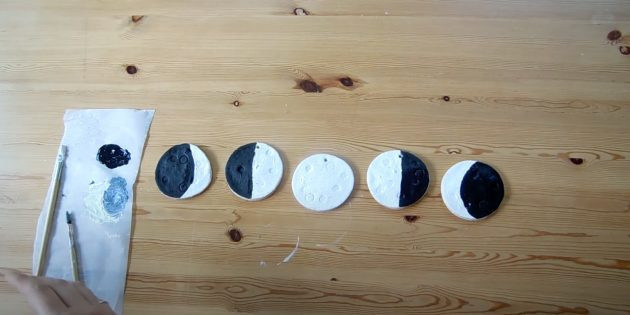 Поделки из соленого теста своими руками: добавляем черную краску