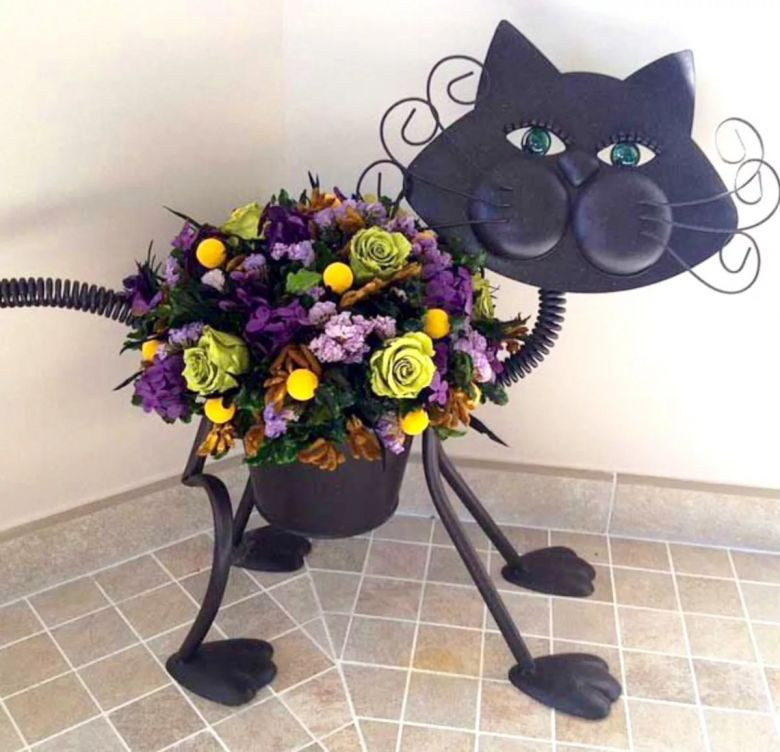подставка для цветов кошка