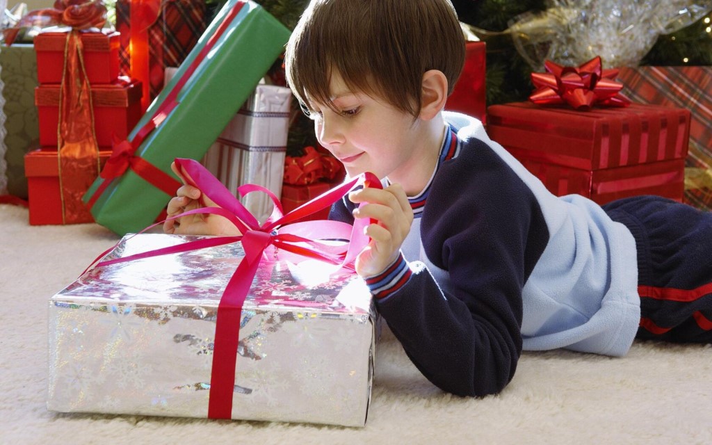 Идеи недорогих подарков для мальчика